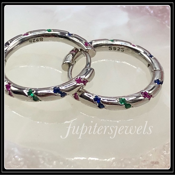 NEW 925 SILVER CANDY STRIPES RAINBOW SIMULATED SAPPHIRE HOOP HUGGIE EARRINGS - Picture 2 of 4